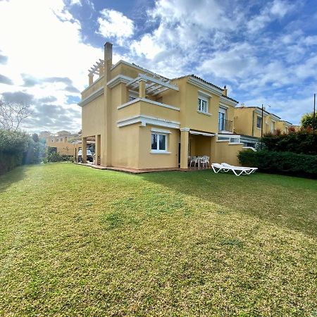 Entre Hoyos Y La Playa Grupo Ac Gestion Villa Novo Sancti Petri Bagian luar foto
