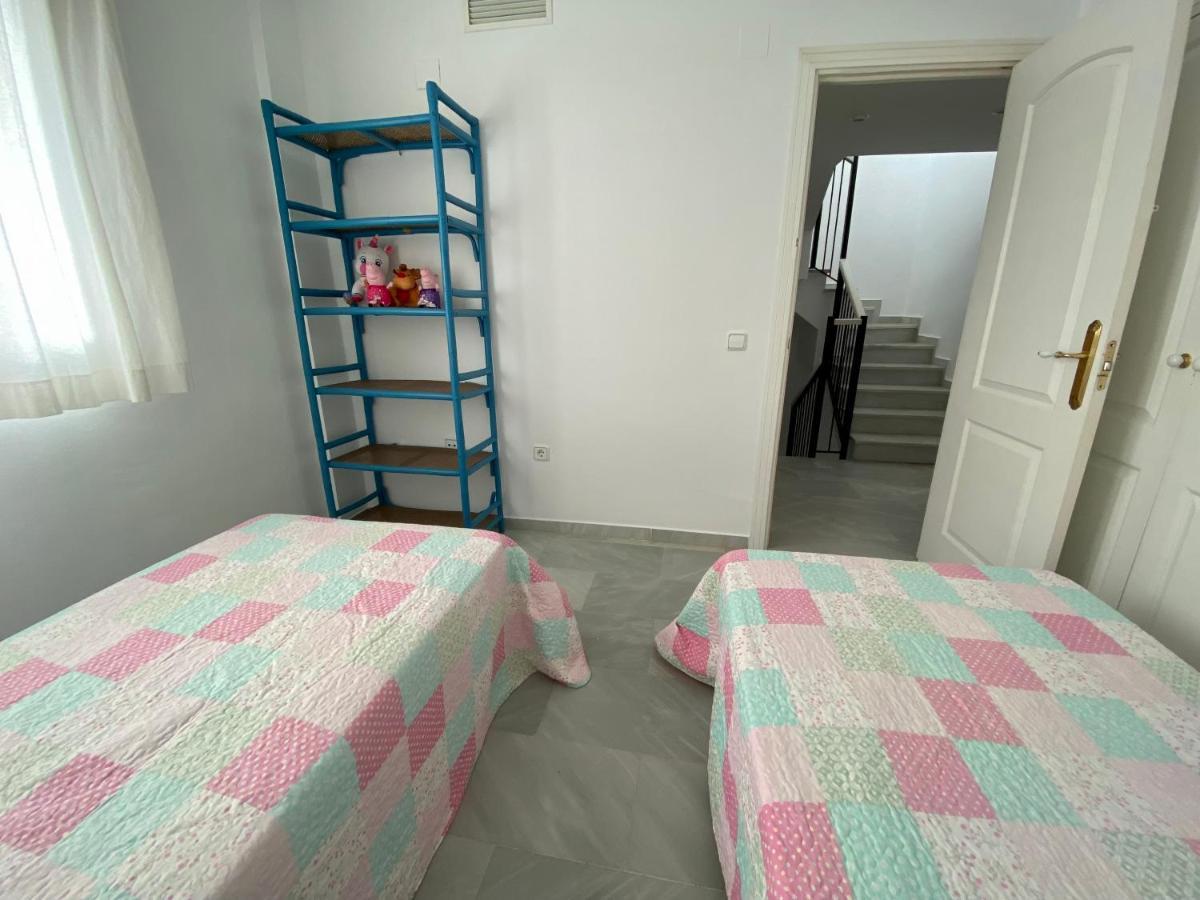 Entre Hoyos Y La Playa Grupo Ac Gestion Villa Novo Sancti Petri Bagian luar foto
