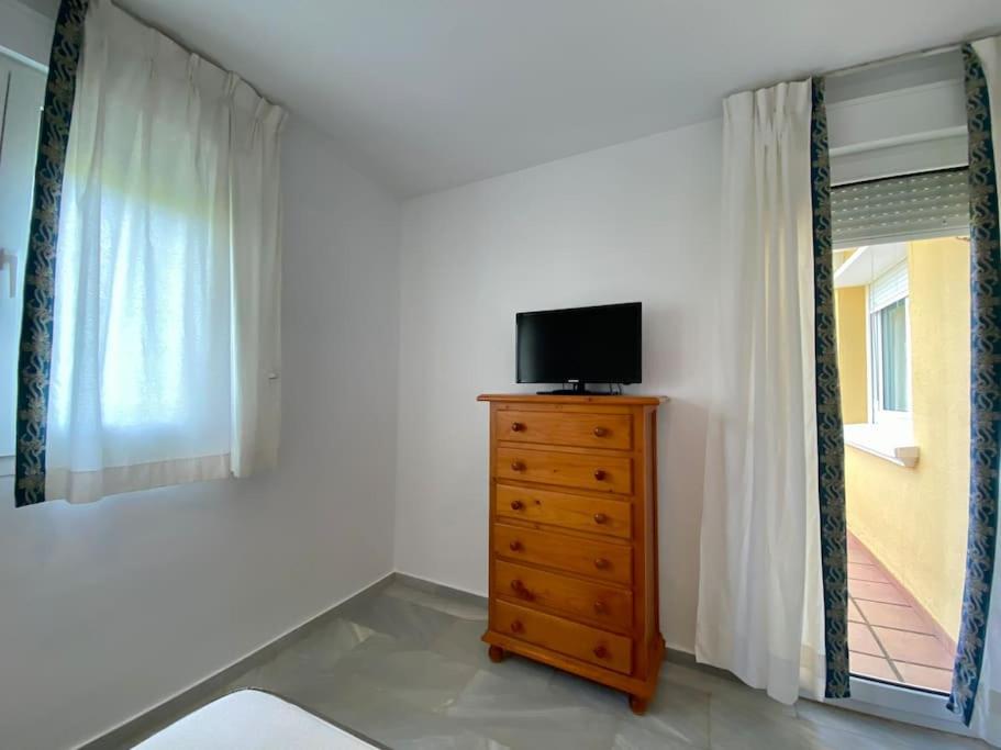 Entre Hoyos Y La Playa Grupo Ac Gestion Villa Novo Sancti Petri Bagian luar foto